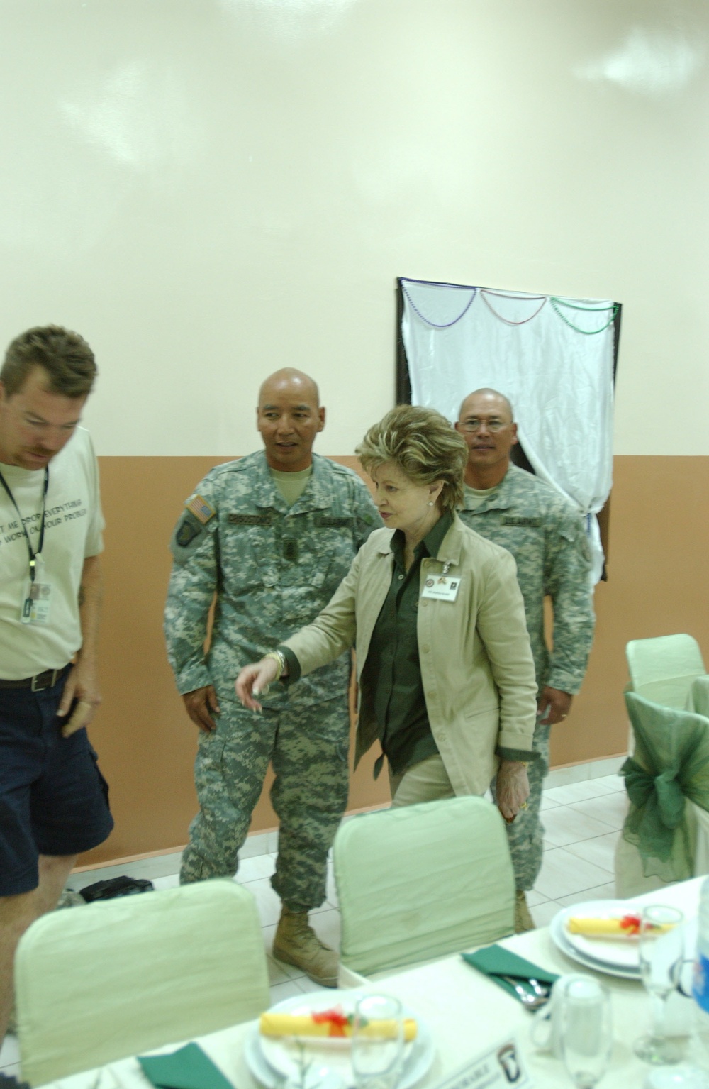 Congressional delegation visits FOB Marez