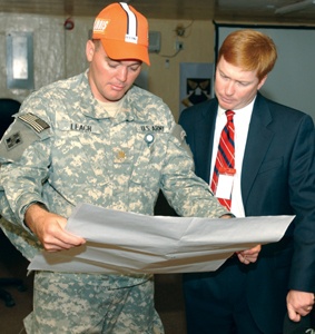 Congressional delegates meet with MND-B Soldiers