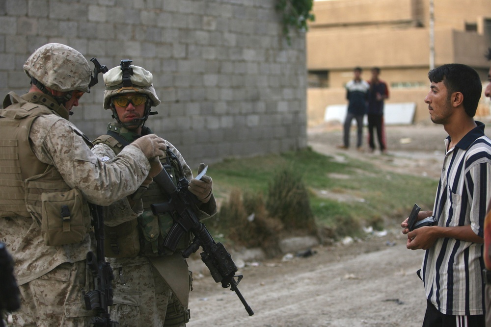 Marines combine skills to fight in the city