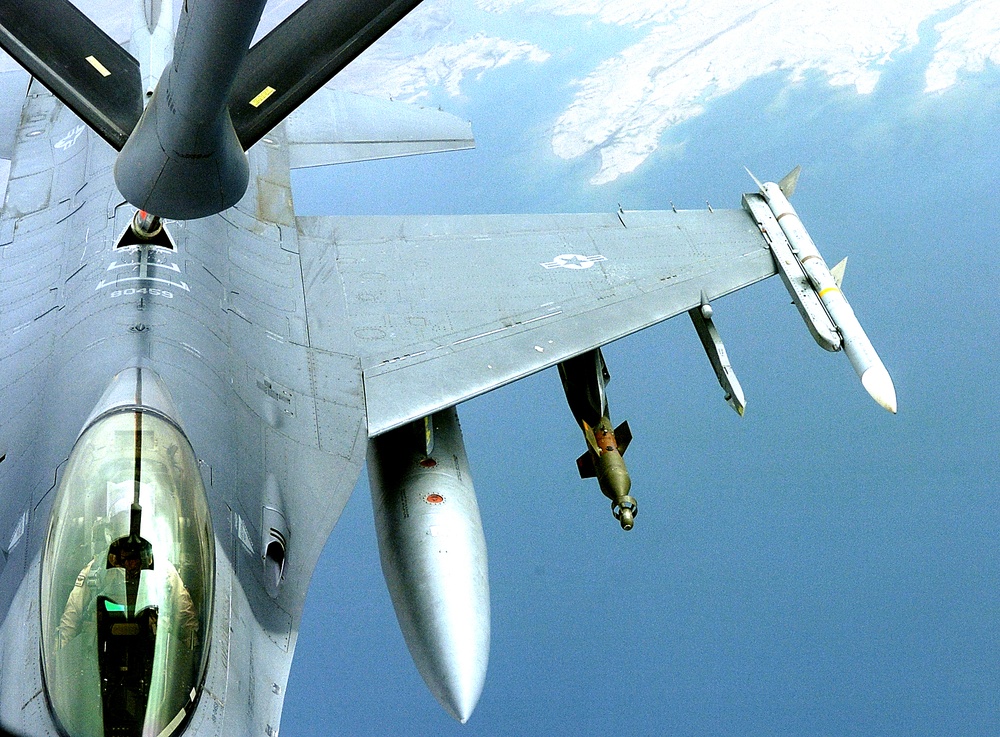 F-16 Refueling