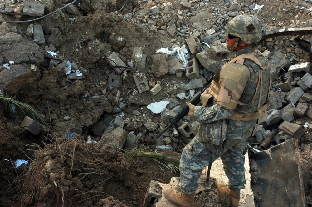 Cavalry Scout Platoon Provides Crucial Assistance During Aftermath of Zarqa