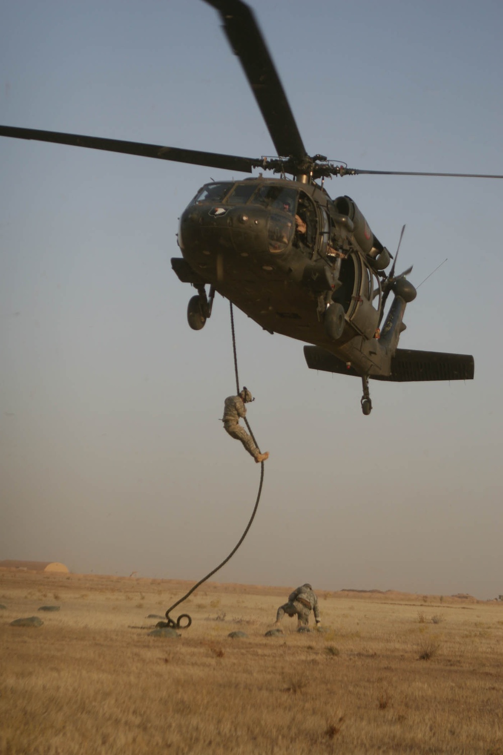 Pathfinders, 5th Battalion, 101st Combat Aviation Brigade conduct Fastrope