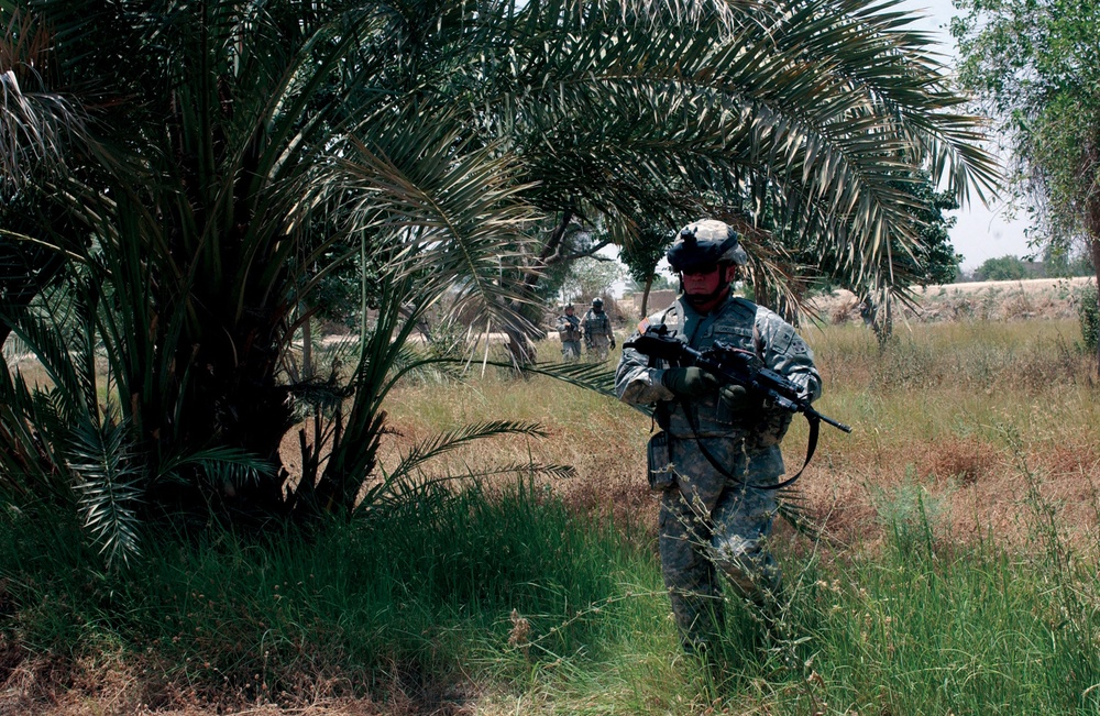 Sister Units Share Iraq Experience, Prep for Transition