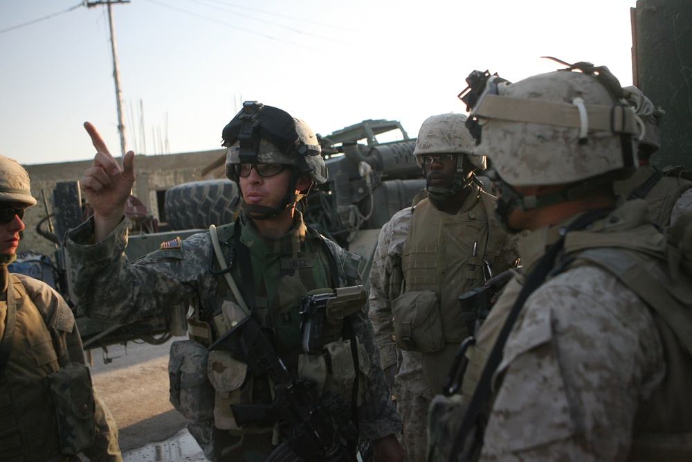 Logistics Marines take on insurgency to entrench Iraqi Army in Ramadi