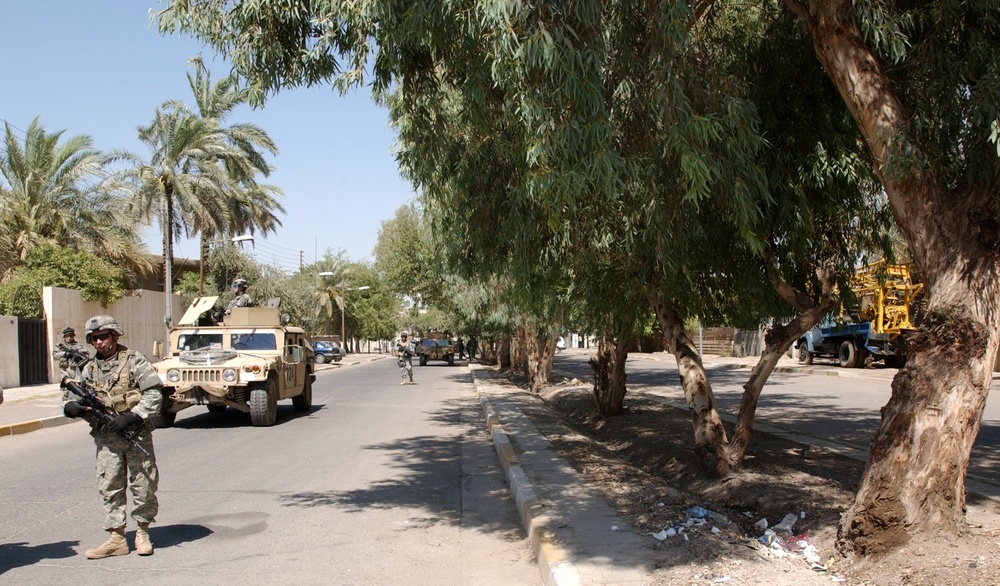 MND-B, Iraqi Government Clean Up Baghdad