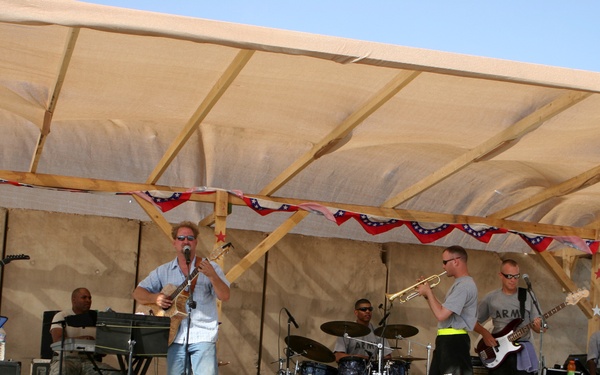 101st Combat Aviation Brigade Hosts 4th of July Celebration
