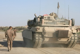 Tanks Support Darkhorse Grunts in Habbaniyah