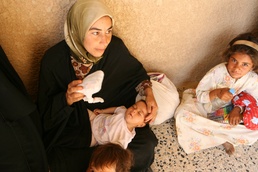 Iraqi Locals Receive Medical Aid