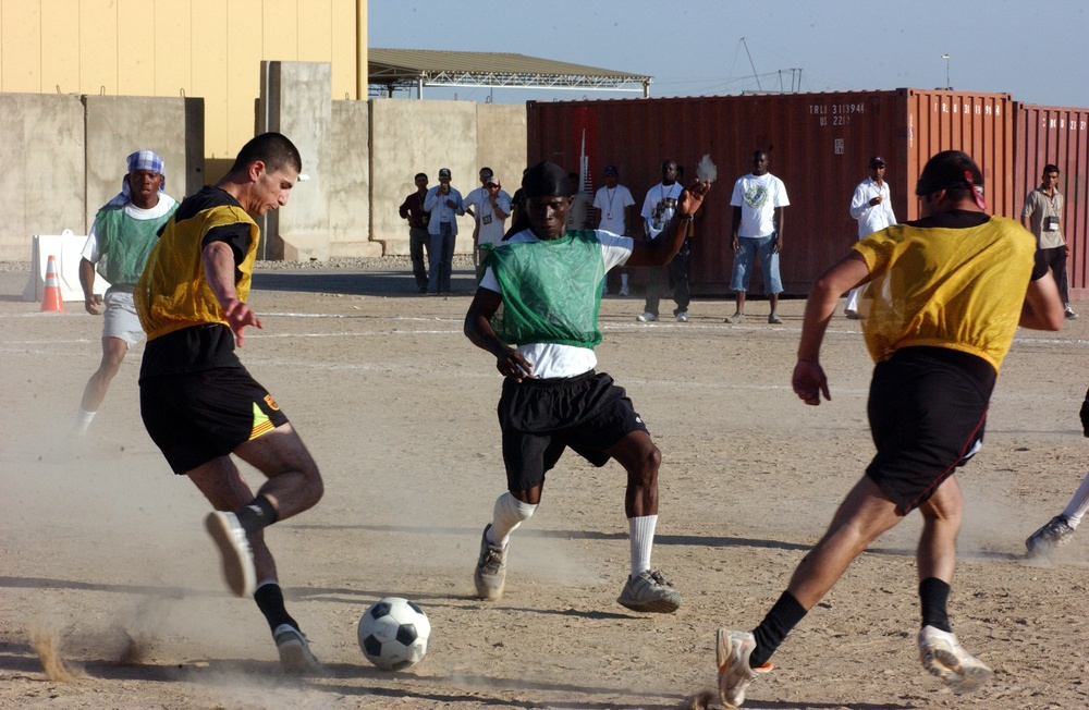 &quot;Warhorse Cup&quot; Draws International Teams, Fans