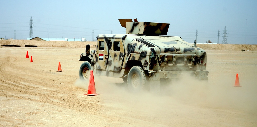Iraqi soldiers receive training for new fleet of humvees
