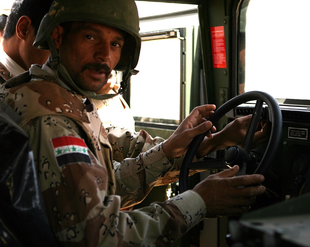 Iraqi soldiers receive training for new fleet of humvees