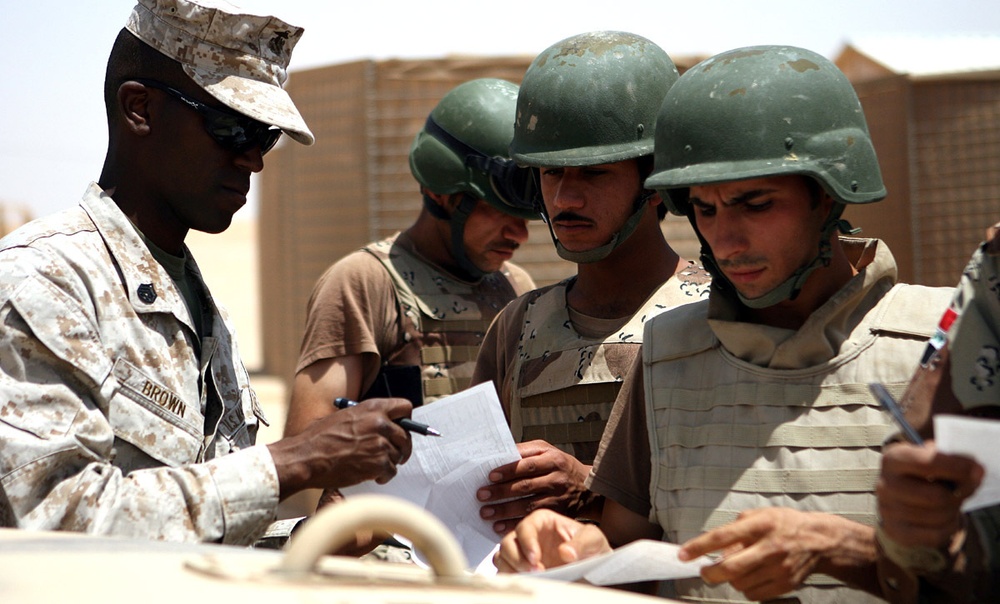 Iraqi soldiers receive training for new fleet of humvees