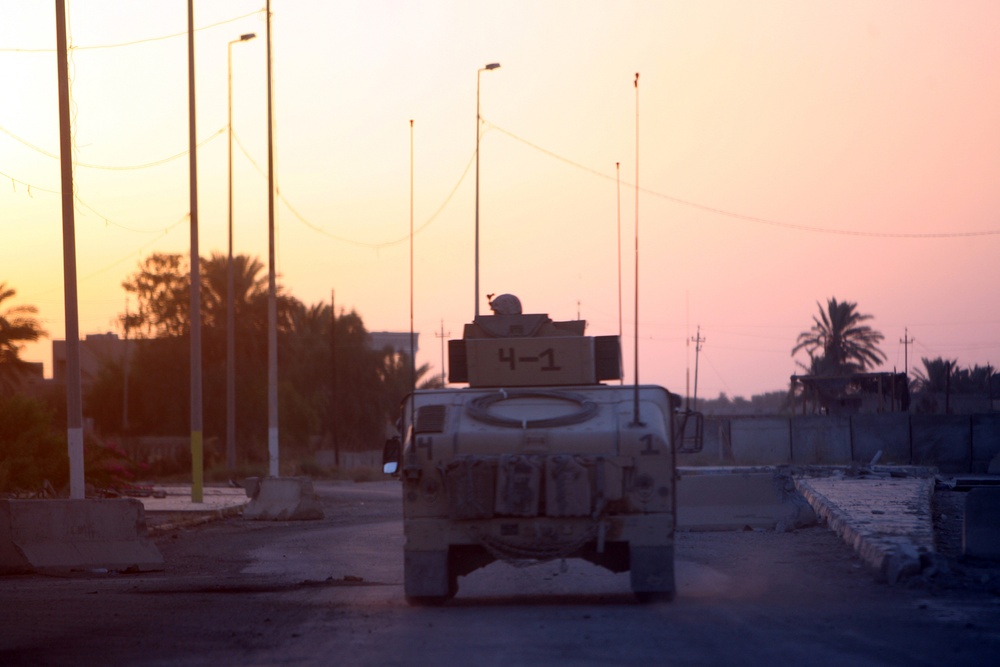 Marine detachment in Ramadi provides transportation, building capabilities