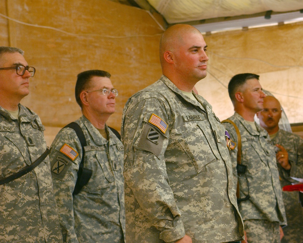 Two Engineer Soldiers Receive Purple Heart