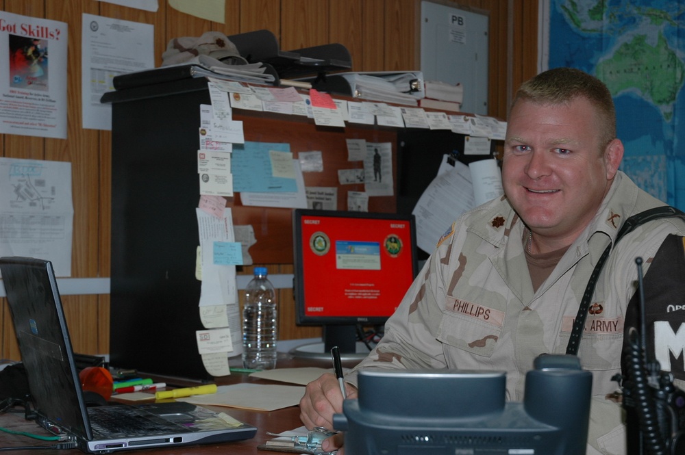 Hensel Phelps Construction Company engineer serves as operations officer in