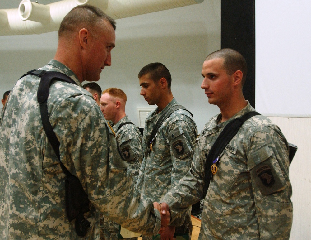 Engineer Battalion Honors Six Soldiers With the Purple Heart