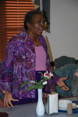 Retired General speaks to female Soldiers