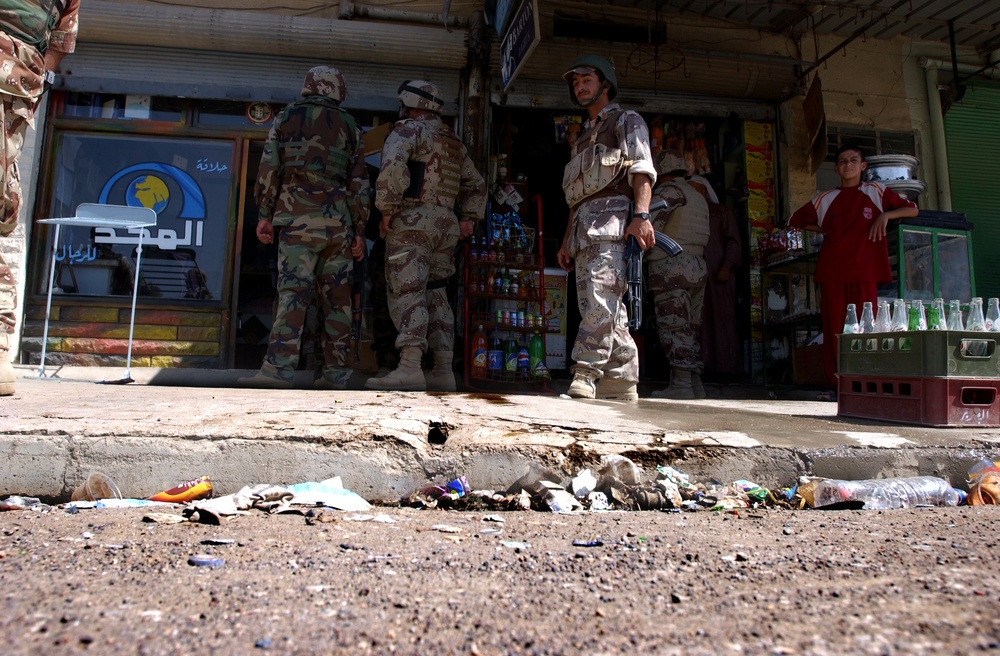 Iraqi Army cordon and search anti-Iraqi forces hotspot