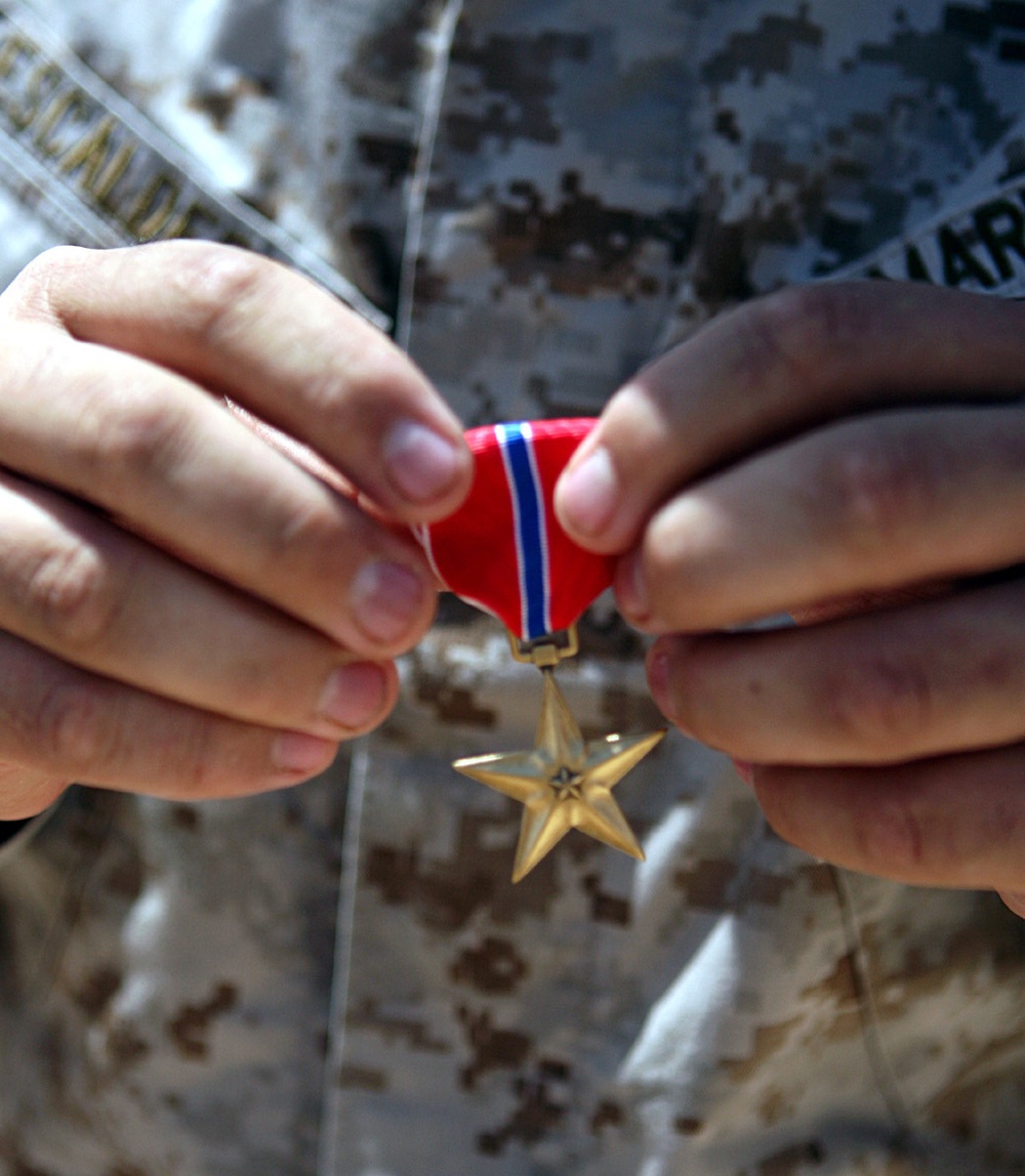 Santee, Calif., Marine awarded Bronze Star medal for heroic actions in Iraq