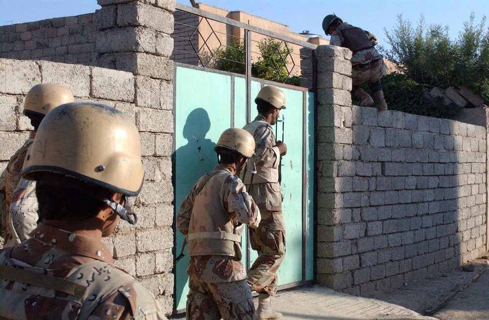 Iraqi security forces conduct Operation Sandstorm in Tal Afar