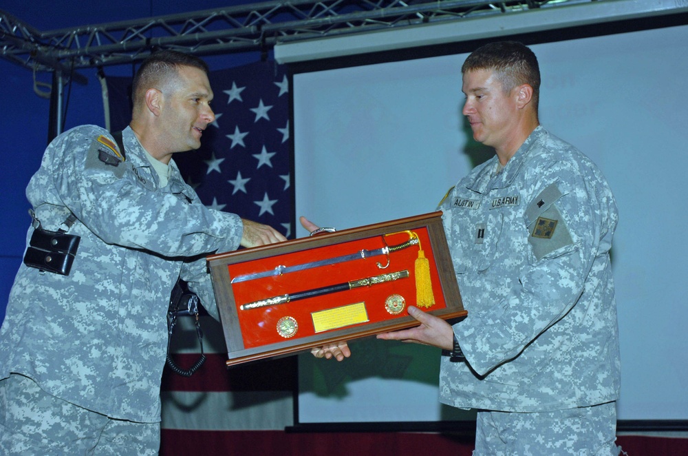 Field Artillery unit bids their Cavalry brothers farewell, see you in Color