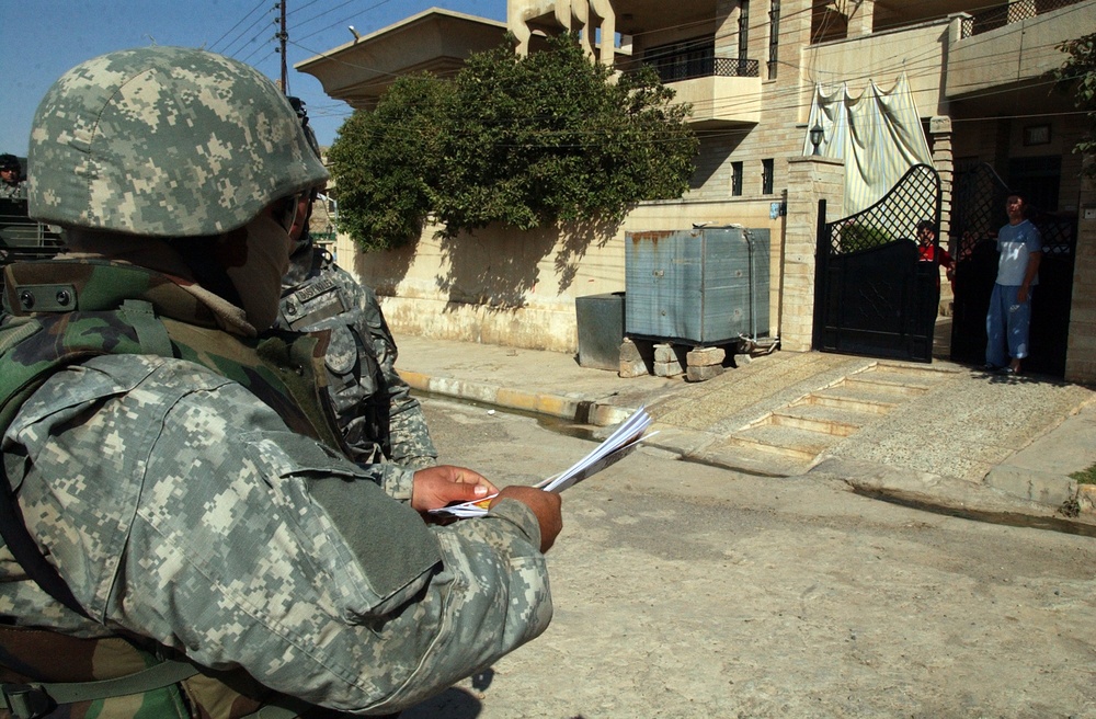 2nd Infantry Division dismounts in Mosul