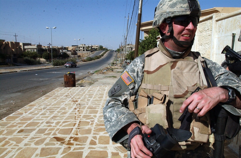 2nd Infantry Division dismounts in Mosul