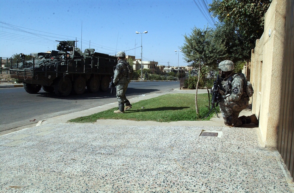 2nd Infantry Division dismounts in Mosul