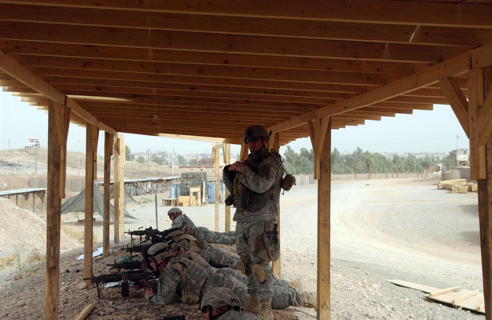 Soldiers practice fire on range
