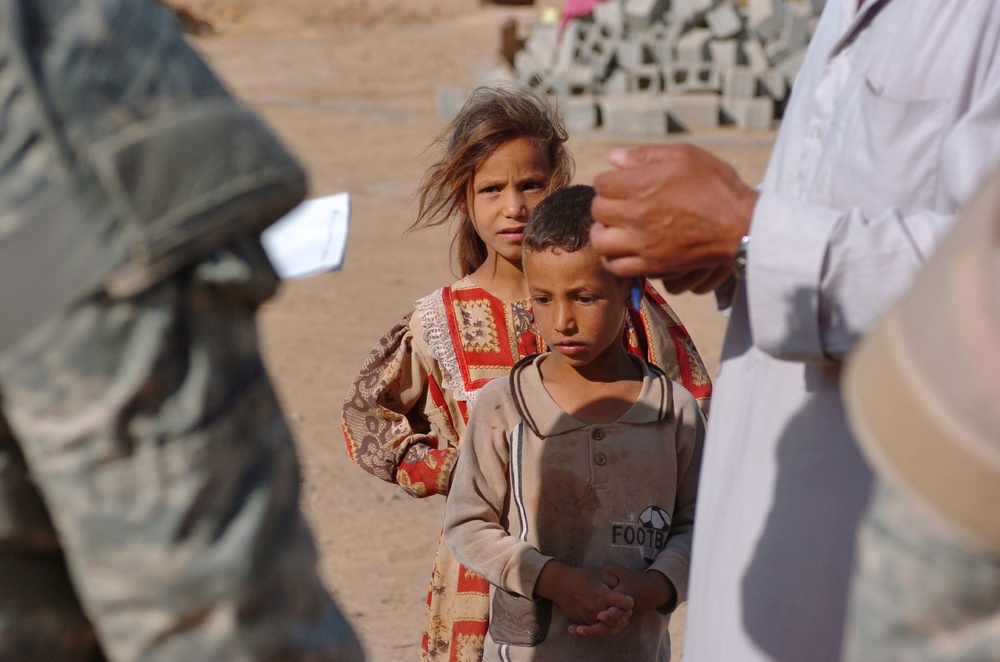 Soldiers Continue Operation Guagamela