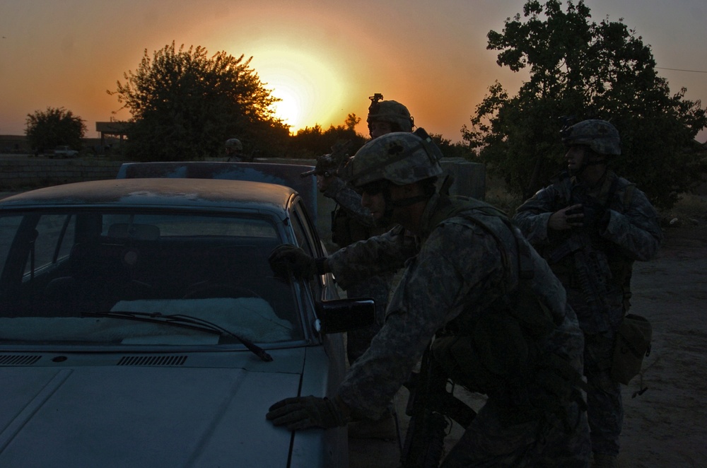 Soldiers Continue Operation Guagamela