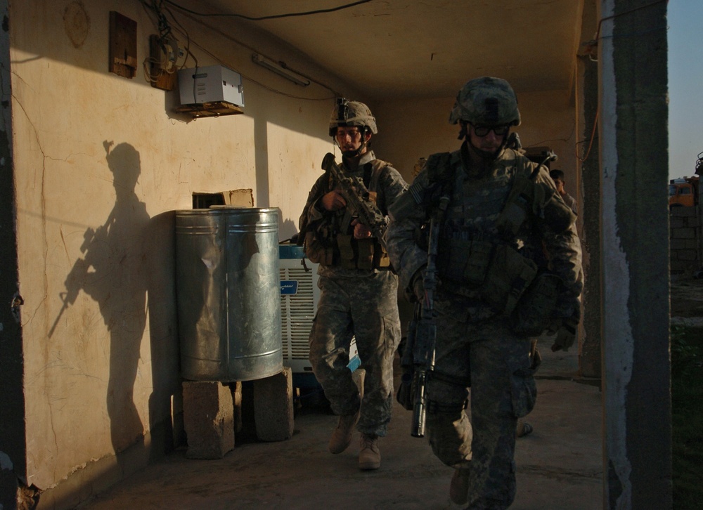 Soldiers Continue Operation Guagamela