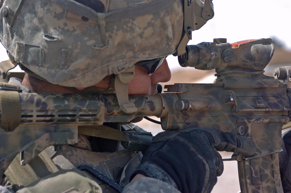 Soldiers Continue Operation Guagamela