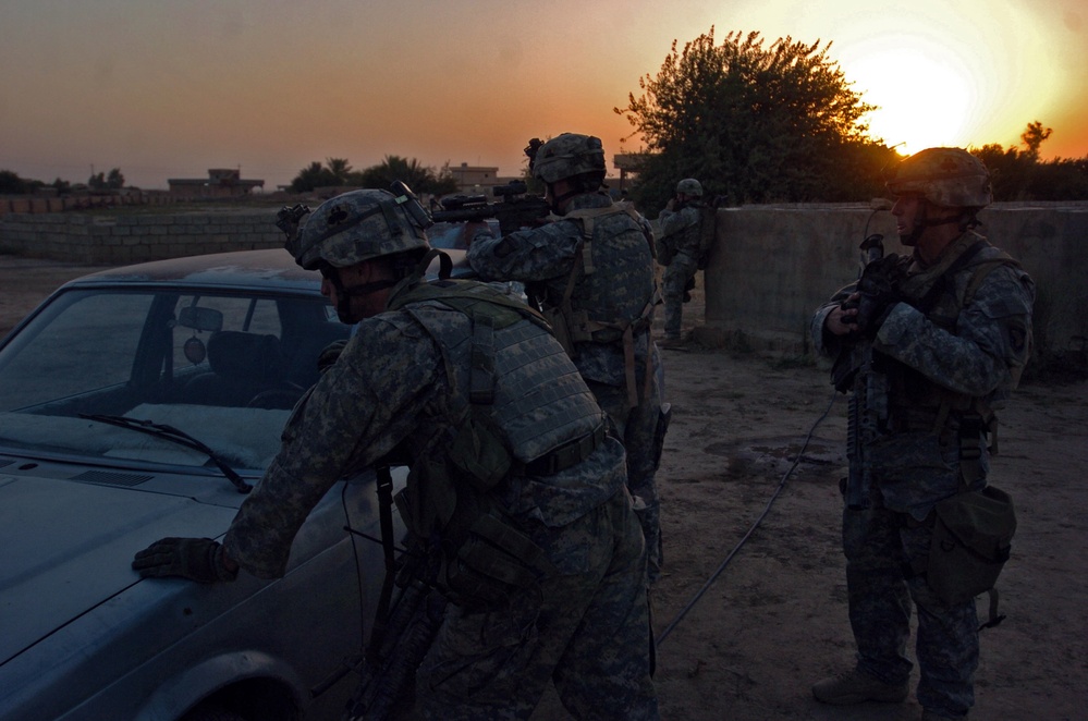 Soldiers Continue Operation Guagamela