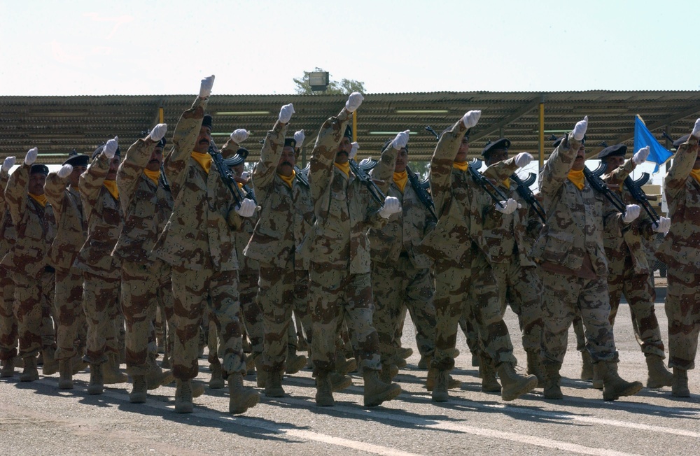 6th iraqi army takes charge