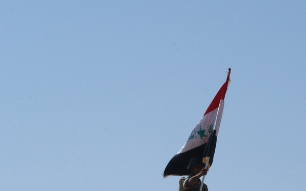6th Iraqi army takes charge