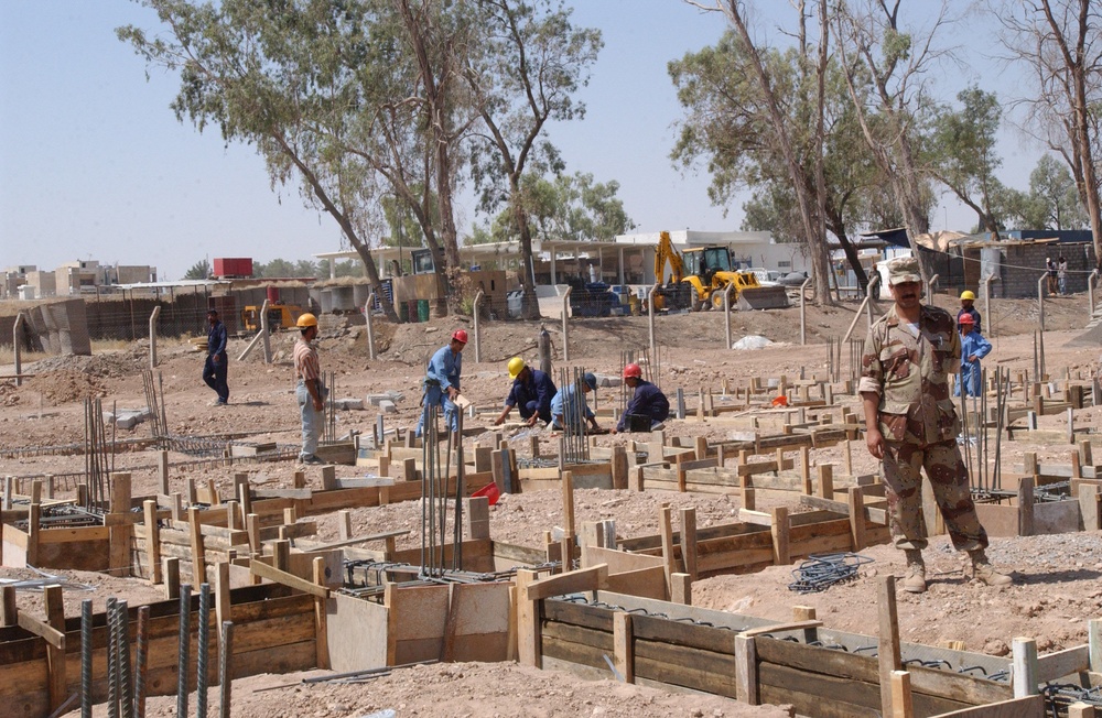 MIT team renovates iraqi army buildings