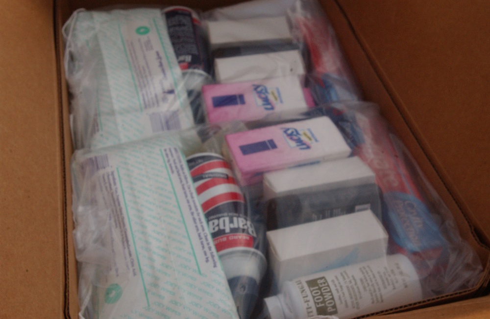 MIT hands out care packages to Iraqi soldiers