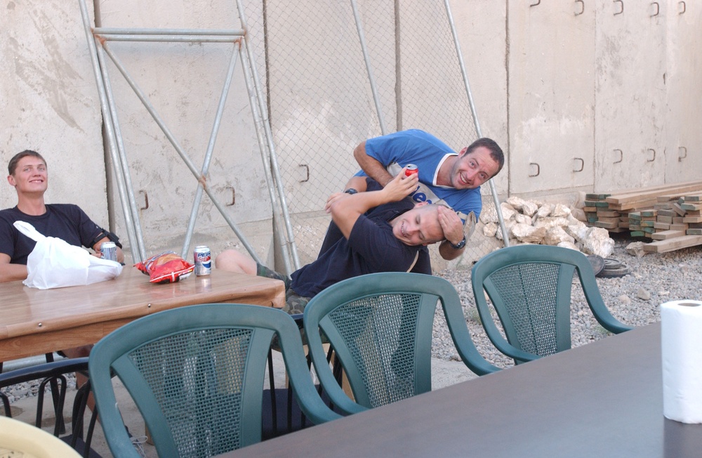 USACE hosts farewell dinner USACE hosts farewell dinner