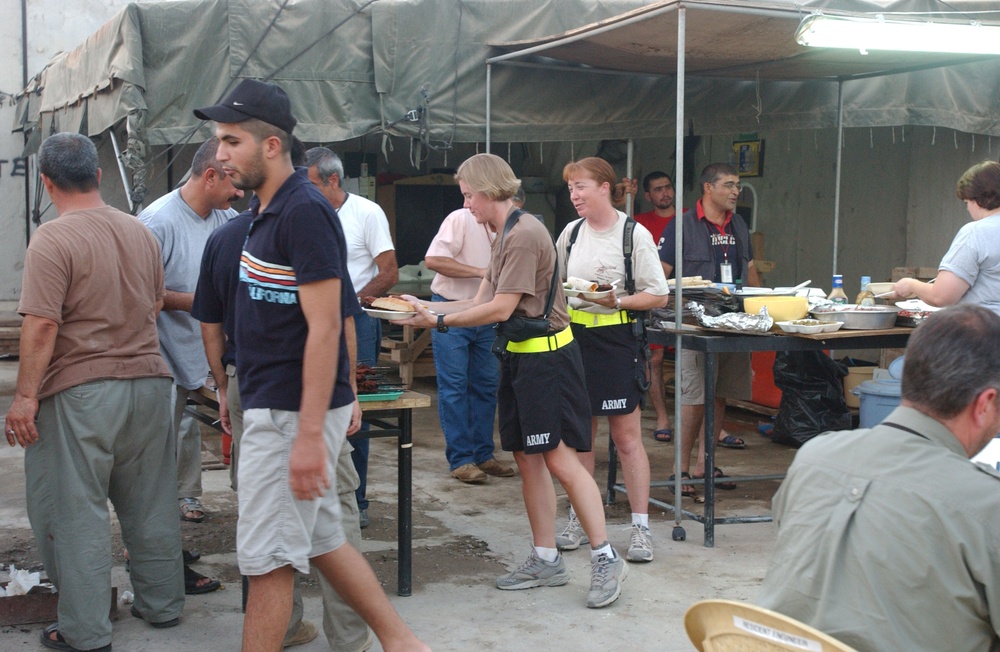 USACE hosts farewell dinner USACE hosts farewell dinner