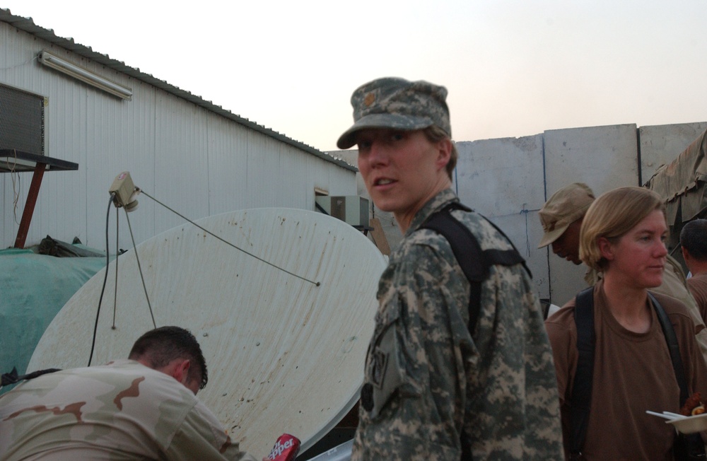 USACE hosts farewell dinner USACE hosts farewell dinner