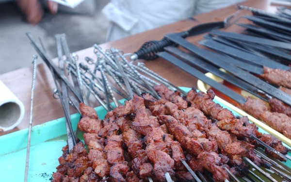 USACE hosts farewell dinner