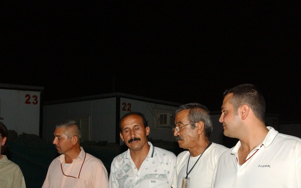 USACE hosts farewell dinner