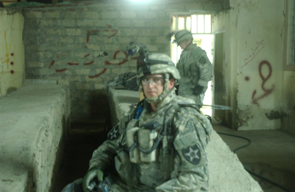 5-20th raids Hamim Al Alil in search of insurgents