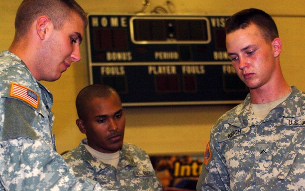 Soldiers Respond to Forest Fire