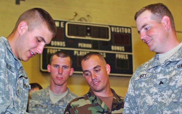 Soldiers Respond to Forest Fire