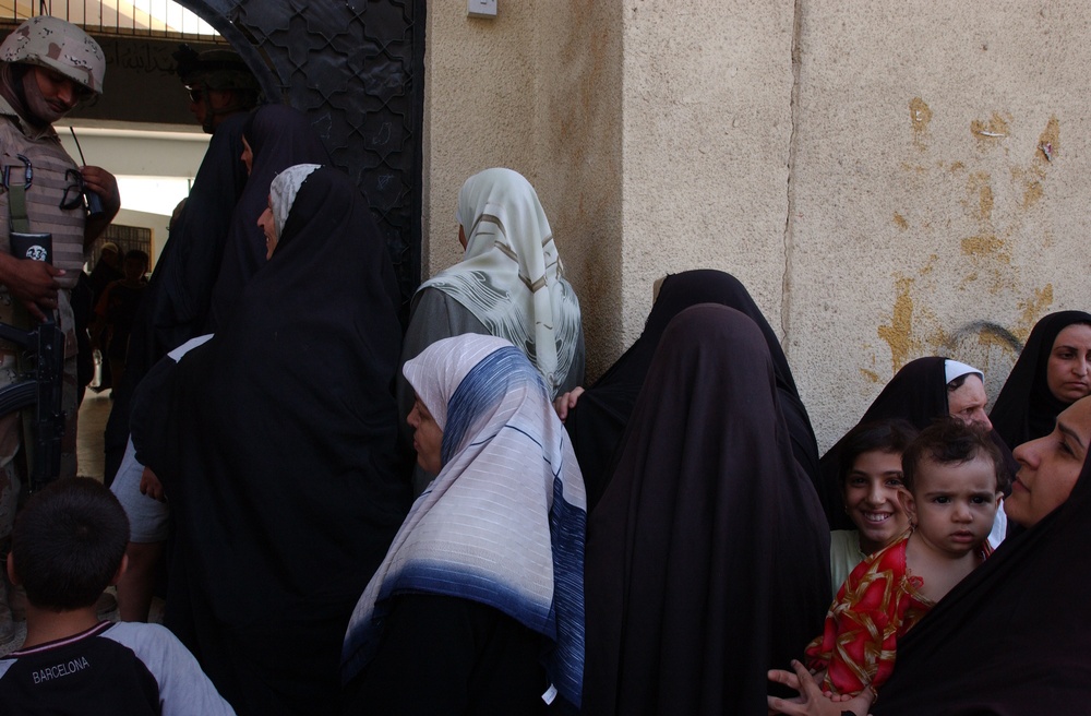 2nd Iraqi Army Conducts Medical Screening