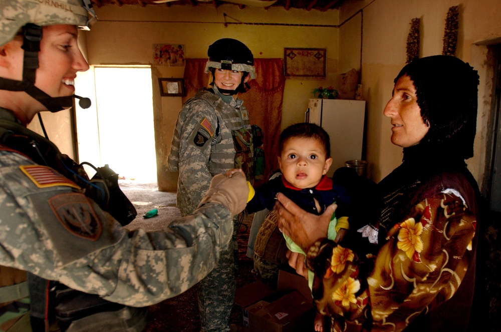 402nd CA performs Humanitarian Mission