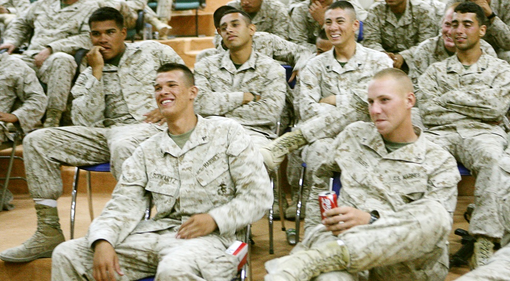 Marines in Fallujah take time to relax as re-deployment nears