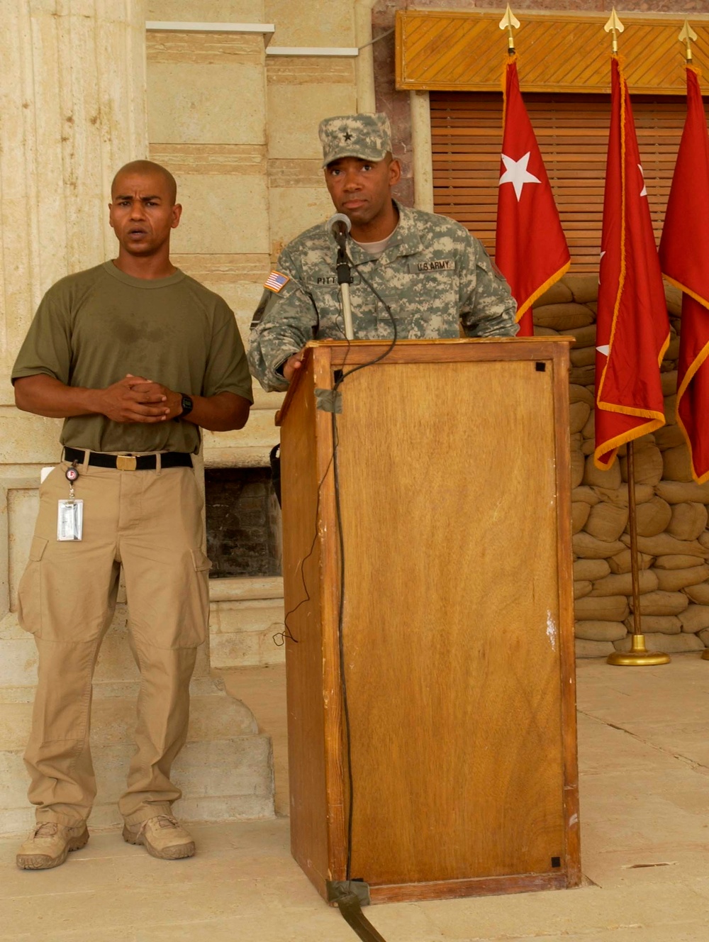 Iraq Assistance Group Gets New Commander